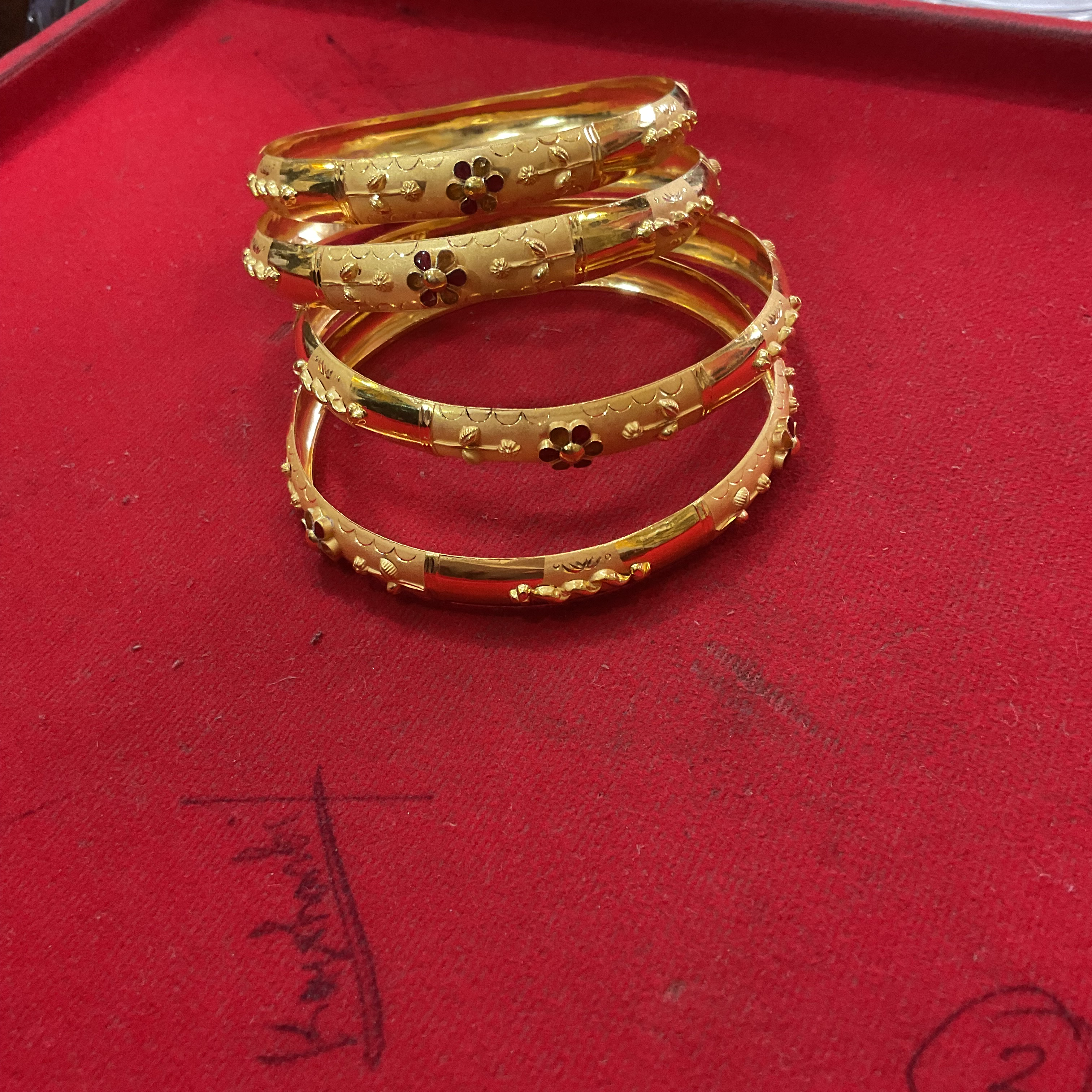Gold bangal - View 3