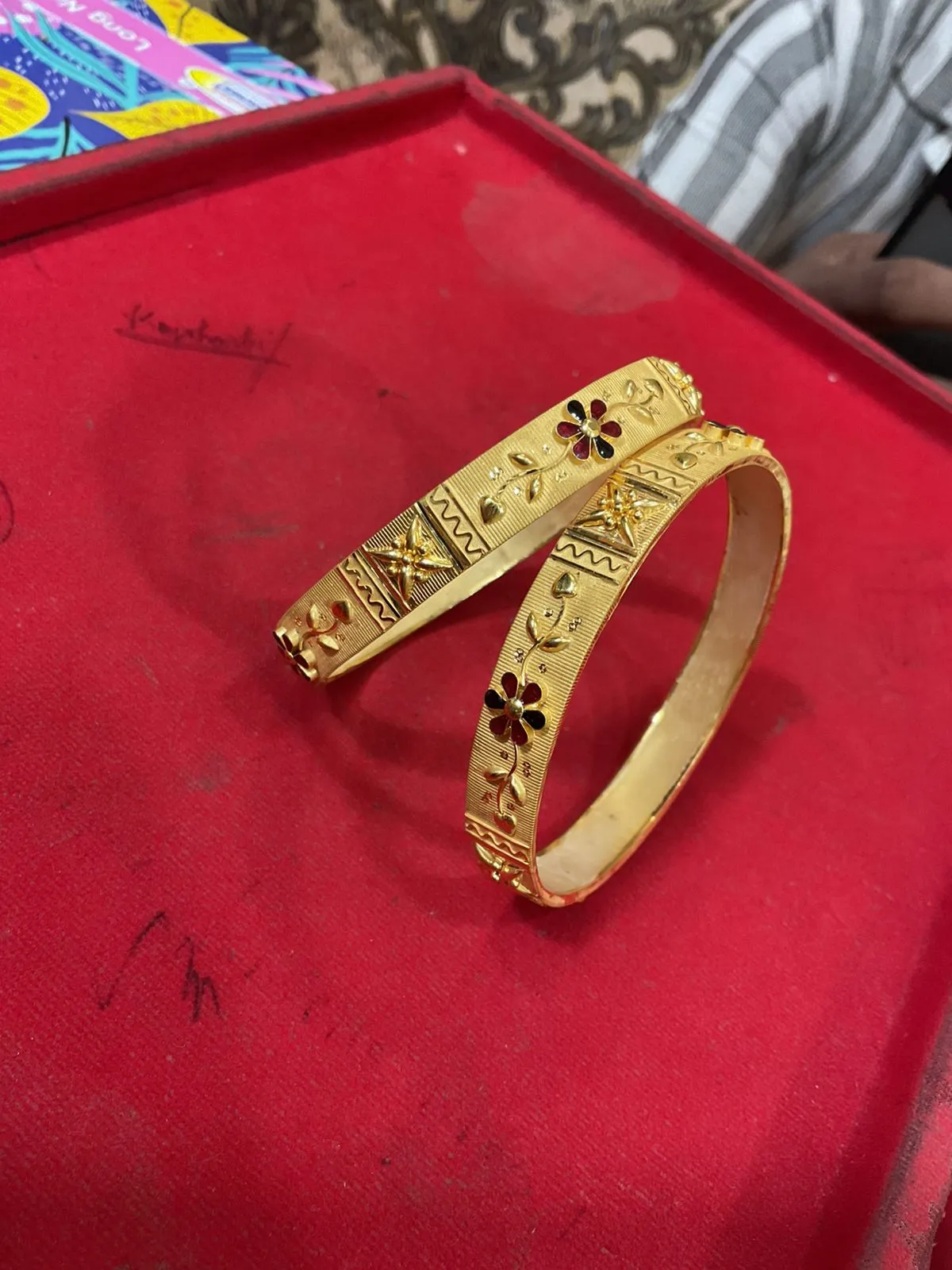 GOLD BENGAL - View 3